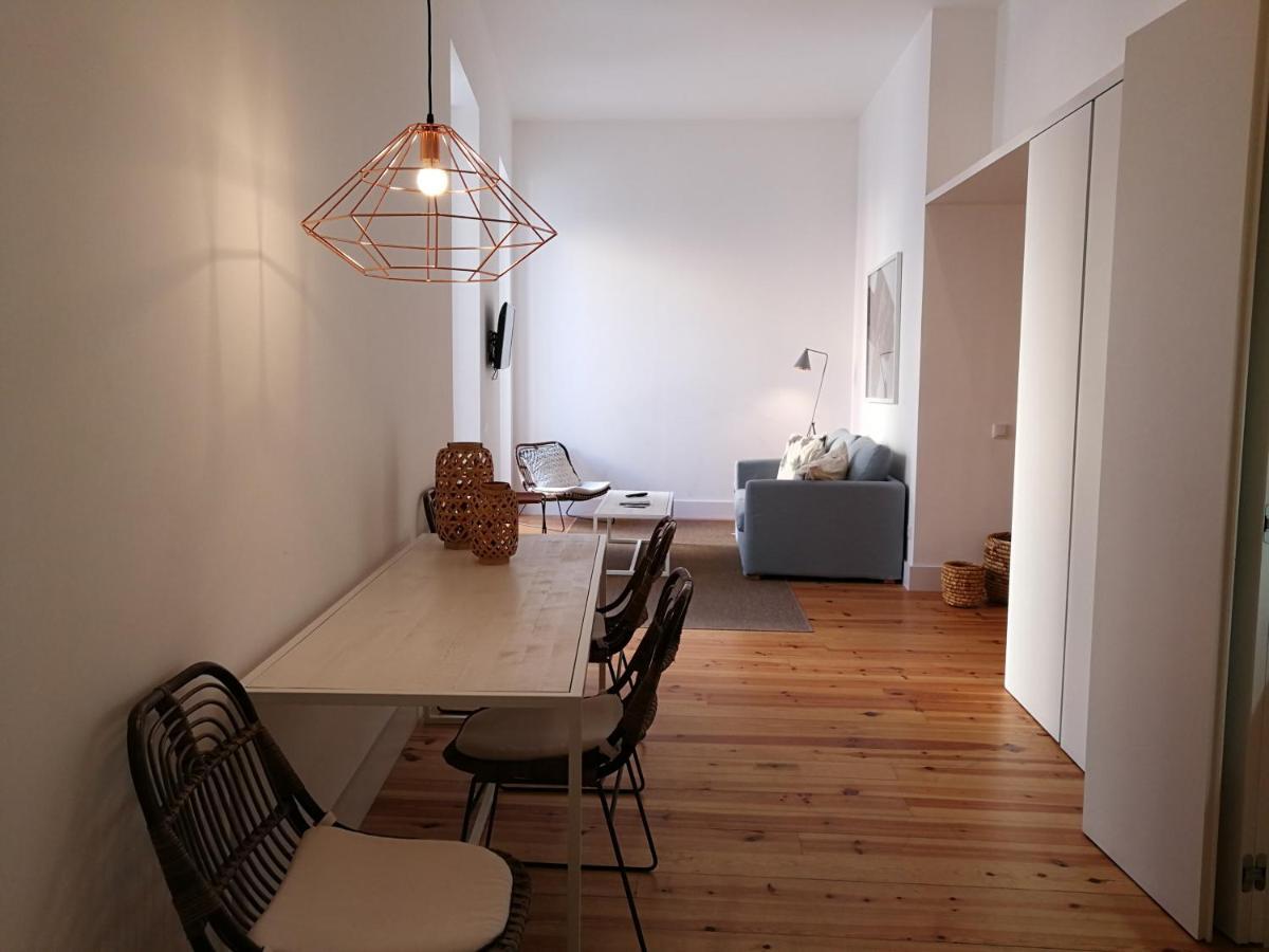 Chiado Downtown Apartment Lisbona Esterno foto