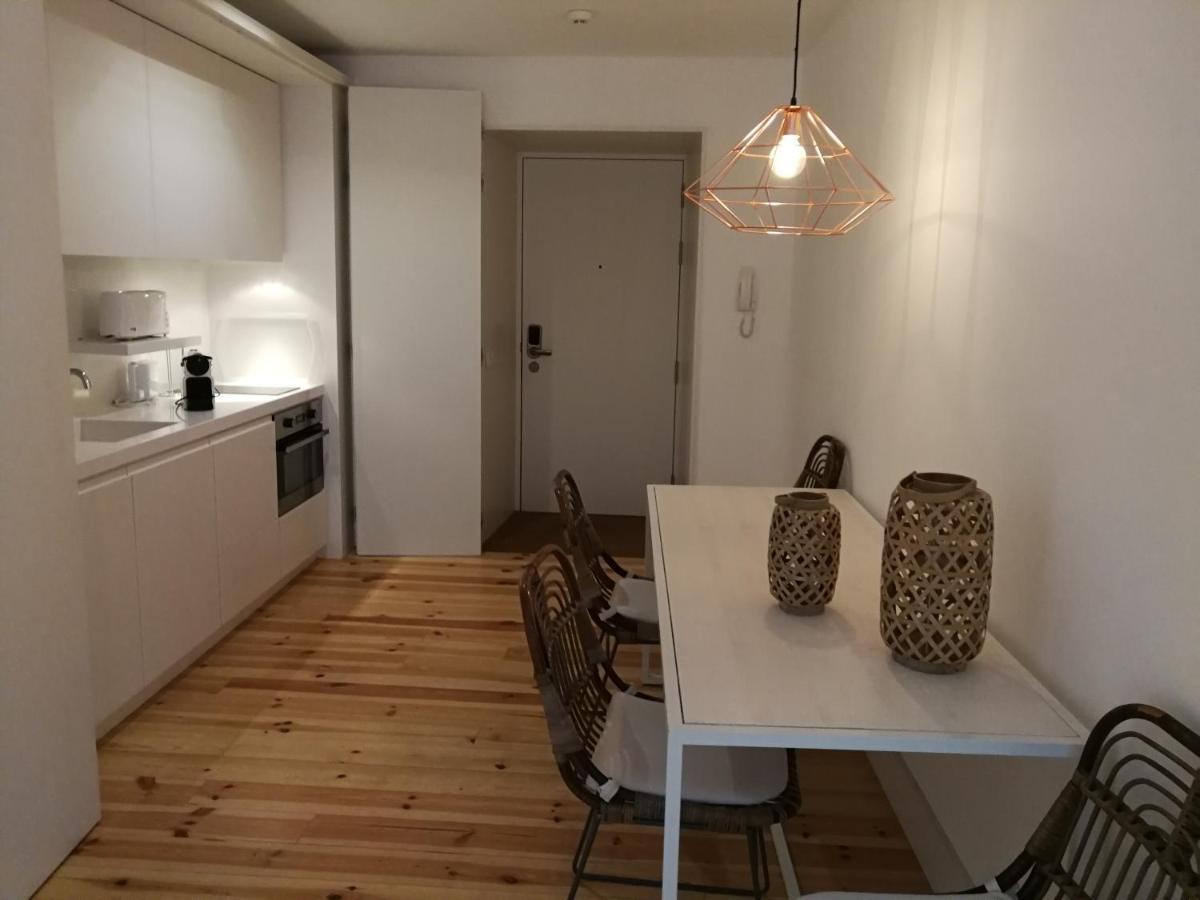 Chiado Downtown Apartment Lisbona Esterno foto
