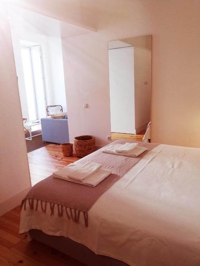 Chiado Downtown Apartment Lisbona Esterno foto