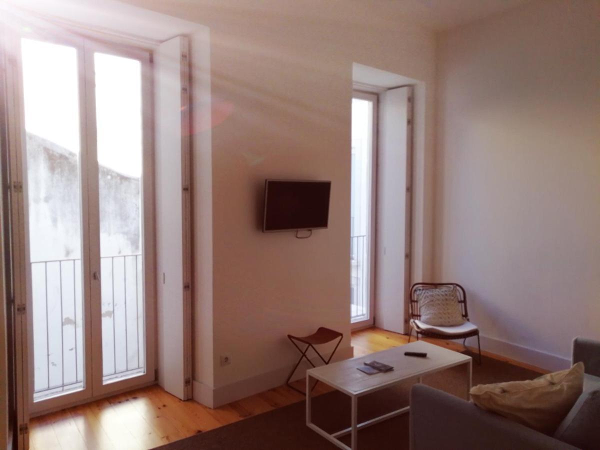 Chiado Downtown Apartment Lisbona Esterno foto