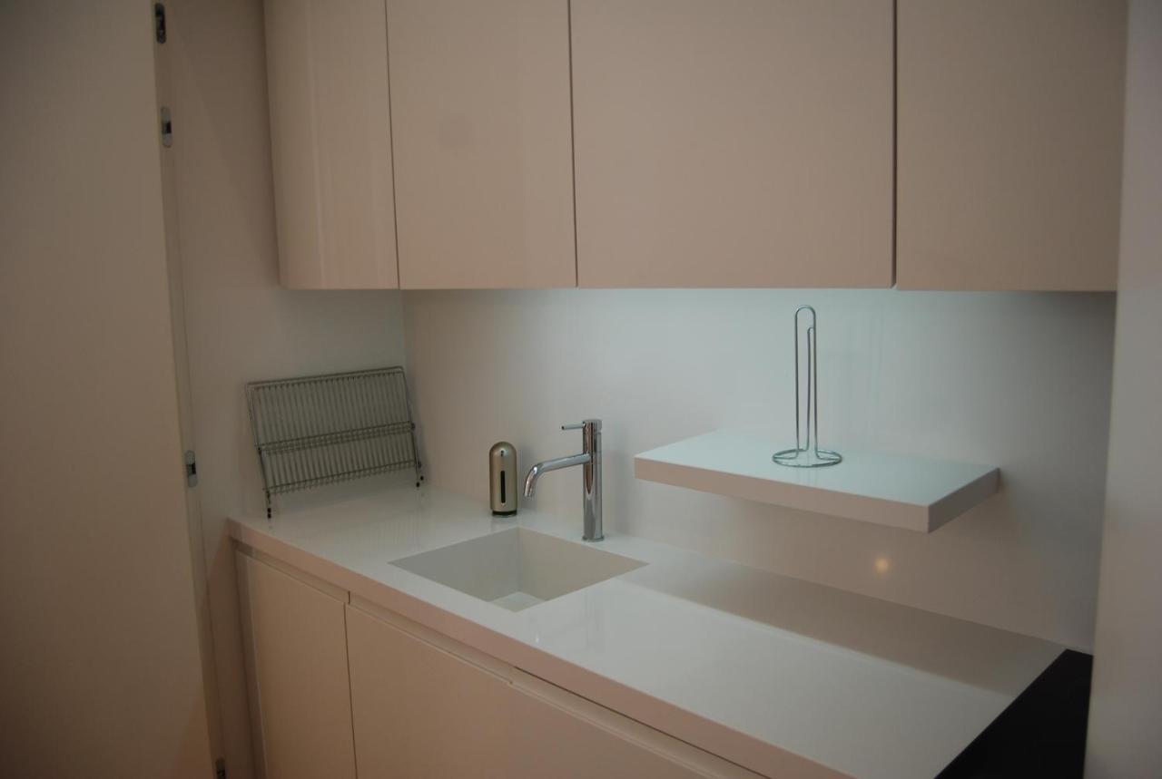 Chiado Downtown Apartment Lisbona Esterno foto